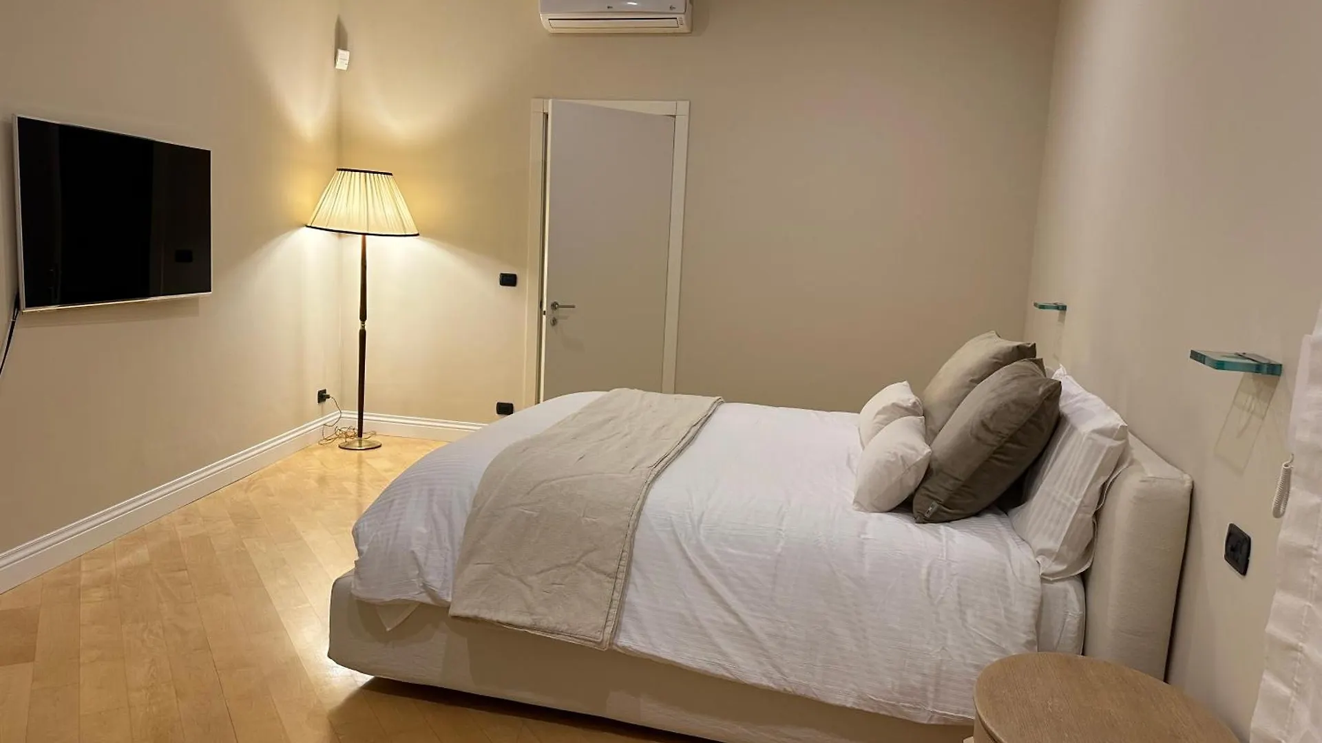 -Villa Paola City Center- Luxury House In Town Centre Bari Italien