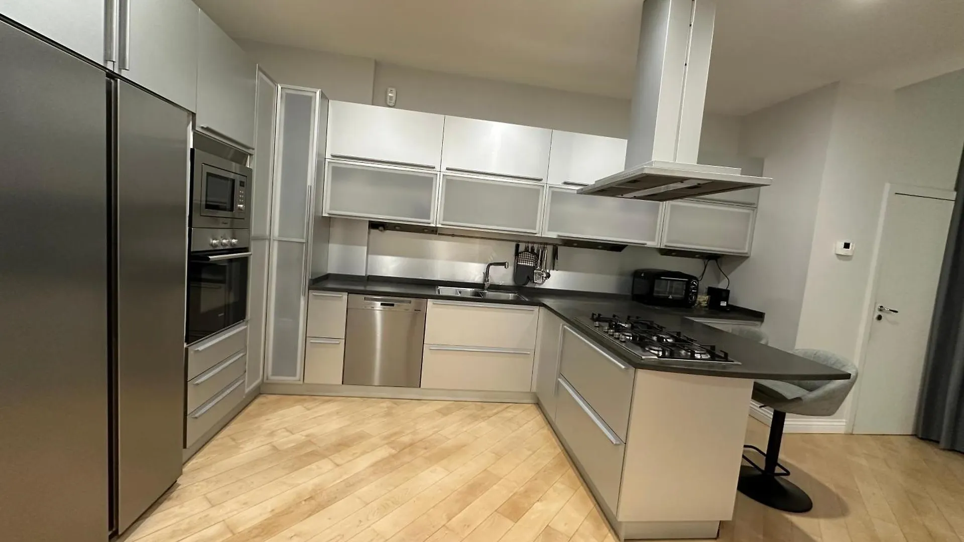 -Villa Paola City Center- Luxury House In Town Centre Bari Apartment