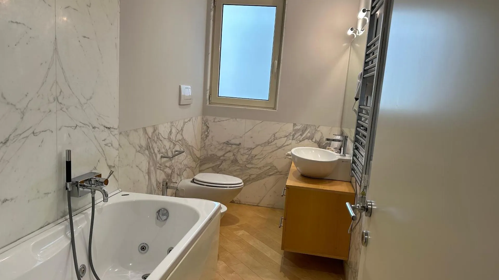 -Villa Paola City Center- Luxury House In Town Centre Bari